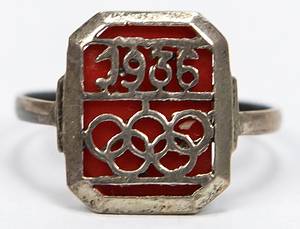  - Ring commemorating the 1936 Berlin Olympic Games, featuring the Olympic rings and the inscribtion "1936". Silver-plated, ring diameter 20 mm. Silver-plated with imitation amber. Image side: 1.5 x 1.1 cm. Condition: A - Bild 3