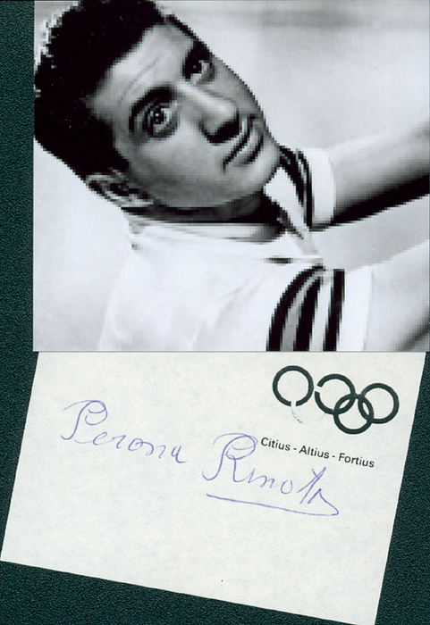 Perona, Renato  | (1927-1984) Blancobeleg mit original Signatur von Renato Perona (ITA). Goldmedaillengewinner im Radsport bei den Olympischen Spielen 1948 in Tandem. 9x7 cm