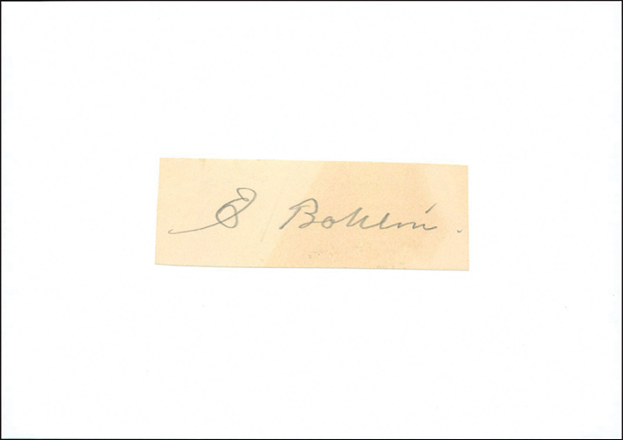 Bohlin, Erik  | (1897-1977) Blancobeleg (7,2x2,5 cm) mit original Signatur von Erik Bohlin (SWE). Bronzemedaille im Radsport Straßenrennen bei den Olympischen Spielen 1924. Beleg auf Karteikarte montiert, 15x10 cm i
