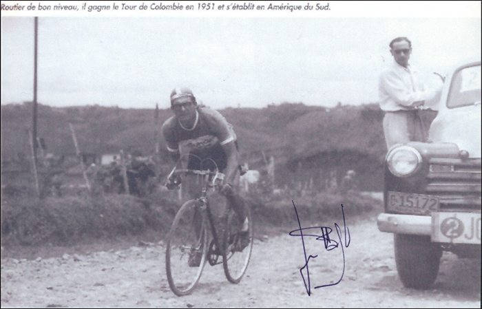 Beyaert, José  | (1925-2005) S/W-Reprofoto mit original Signatur von José Beyaert (FRA). Gold- und Bronzemedaille bei den Olympischen Spielen 1948 im Radsport Straße Einzeln und Team, 15,5x10 cm