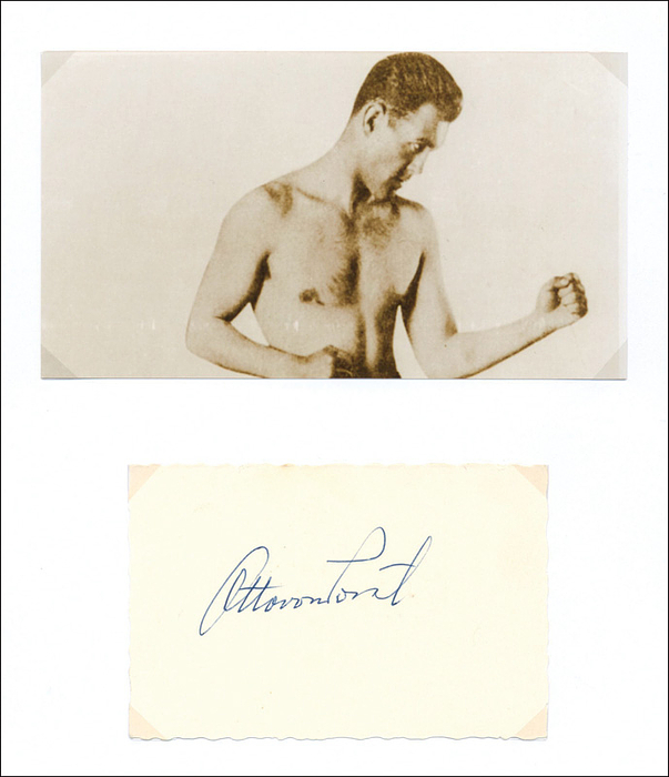 von Porat, Otto  | (1903-1982) Karteikarte mit Originalsignatur von Otto von Porat (NOR). . Goldmedaille bei den Olympischen Spielen 1924 im Boxen Schwergewicht. 11x8 cm.