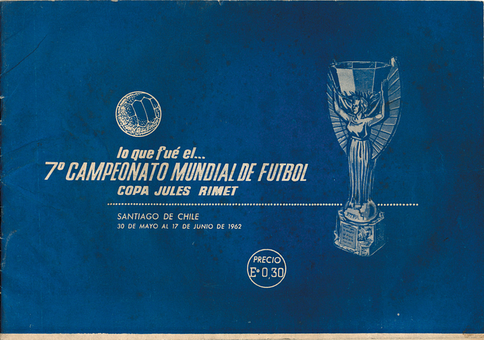 World Cup 1962 Chile Rare Report 3rd place match - Spanish brochure on Chiles victory in the small final in the 1962 Football World Cup. 32 pages, 26x19cm, softcover, with 22 b/w-photos. Condition: C
