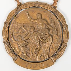 Siegermedaille 1960  | Siegermedaille für einen 3.Platz im Schießen bei den Olympischen Sommerspielen Rom 1960. Bronze, 5,4 cm  mit Bronzekette und Bronzemedaillion mit Gravur "TIRO" (Schießen). - Bild 2
