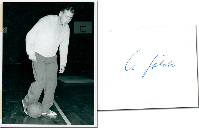 Autograph Football Germany. Ludwig Poehler - Autograph Football Germany. Ludwig Poehler Condition: A-