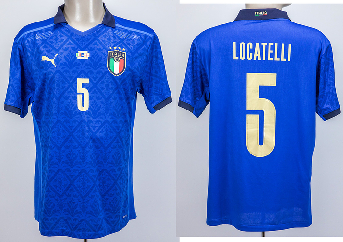 Italien - Trikot 2021 EM  | Original match worn/ issued Spielertrikot von Italien mit der Rückennummer 5. Getragen von Manuel Locatelli am 11.07.2021 im Finale der Fußball Europameisterschaft gegen England. Italien - England 1:1, 3:2 n. E. Barella ist Fußball Europameister 2021. Status:AAC.