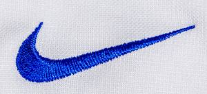 Sorry, no english description is available. ...  -  Condition: A.....Trikot kurzarm; Größe L; Vereins-Logo, Schriftzug '1963-2003' und '40 Jahre Bundesliga' gestickt; Nike-Logo gestickt; Werbeaufdruck `TV Spielfilm` geflockt; Spielername, Rückennummer und Schriftzug `Hamburger SV`gummiert; Netzstoff seitlich eingelassen; mit BL Patch; Nike Dri-Fit. Aus der Sammlung eines ehemaligen Sportfotografen, der das Trikot direkt nach dem Spiel von Ujalusi erhalten hat. - Bild 5