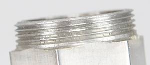 Olympiafackel 1976  | Original Fackel vom Staffel-Lauf mit dem Olympischen Feuer nach Innsbruck 1976. Aluminium und Edelstahl. Hersteller: Vereinigte Metallwerke Ranshofen-Berndorf AG. Länge: 74 cm. Durchmesser des Tellers: 21 cm. - Bild 11