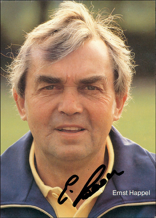 Happel, Ernst  | (1925-1992) Farbige Autogrammkarte mit Originalsignatur von Ernst Happel. Österreichischer Nationalspieler und Startrainer. 14,8x10,5 cm.