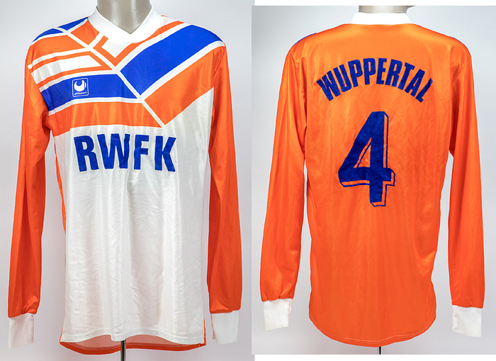 Wuppertaler SV - Trikot 1990er  | Original match worn Spielertrikot vom Wuppertaler SV mit der Rückennummer 4. Getragen in einem Spiel der 2. Fußball Bundesliga in den frühen 1990er Jahren. Status:ACC.