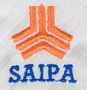 Asian Cup 1996 match worn football shirt Iran - Original match-worn Iran shirt with the number 7. Worn by Ali Reza Mansouriani on November 21, 1996, in the Asian Cup third-place match against Kuwait. Iran - Kuwait 3:2 on penalties. Status: AAB --Short-sleeved jersey; size approx. L; embroidered association logo and Saipa logo; rubberized player name and number (front and back); jersey shows signs of wear (rubber on the Iranian flag and front player number is partially loose and missing); with Emirates 96 XITH Asian Cup patch and two Iranian flag patches; Saipa. Jersey comes from the collection of a former Bundesliga player. Condition: A- - Bild 7