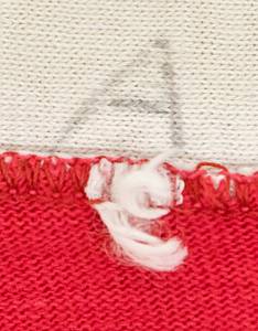  - Original match-worn VfB Stuttgart player shirt with the number 12. Worn in matches of the 1970/1971 Bundesliga season. Status: ABC. Museum piece! --Short-sleeved jersey; size approximately 6. Embroidered club emblem sewn on; linen number sewn on back; cotton. Jerseys from the 1970s are extremely rare! Rare away version. Condition: B- - Bild 5