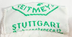  - Original match-worn VfB Stuttgart player shirt with the number 8. Worn in Bundesliga matches from the 1969-1972 season. Status: ACC. Museum piece! --Long-sleeved jersey; size 6. Embroidered club emblem sewn on; linen number sewn on back; cotton. Manufacturer/seller: Sport Breitmeyer, Stuttgart. Rare jersey variant. Jerseys from the 1970s are extremely rare! Condition: B - Bild 5