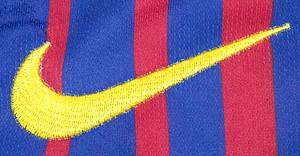 Barcelona, FC - Messi  | Original Nike Fanshirt FC Barceolna mit der Rückenummer "10 Messi". Mit original Signatur von Lionel Messi auf der Rückennummer. Größe L. Mit Echtheitsholhogramm von "Witnes Autographs" - Bild 5