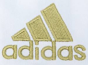  - Official Real Madrid fan jersey by adidas with the number "7 Ronaldo". Features Cristiano Ronaldo's original signature on the back number. Includes a Certificate of Authenticity (COA) from "A1 Sporting Memorabilia". Size: L Enclosed original box from A1 Sporting Memorabilia" Condition: A - Bild 5