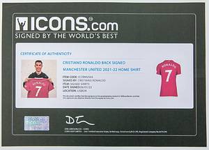 Ronaldo - Trikot  | Original adidas Fanshirt von Manchester United mit der Rükennummer "7 Ronaldo". Originalsignatur von Chritiano Ronaldo auf der Rückennummer. Größe XL. Mit Echtheitscertifikat von "Icons.com" und Echtheitshologram Trikot wurde am 6.1.2022 signiert! - Bild 5