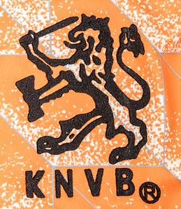 Cruyff, Johan - Trikot  | Original adidas Retroshirt Holland Europameisterschaft 1988 mit der Rückennummer "14 Cruyff". Mit original Signatur von Johan Cruyff (1947-2016) unterhalb der Rückennummer. Mit Echtheitszerificat und Holgram von "Dugout Memorabilia". Trikot wurde 2014 signiert. Größe L - Bild 5