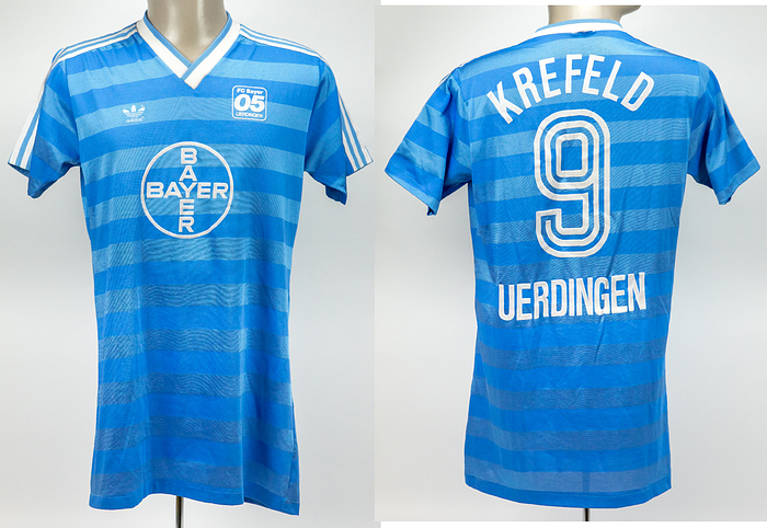 Uerdingen, Bayer 05 - Trikot 1986/87  | Original match worn Spielertrikot vom FC Bayer 05 Uerdingen mit der Rückennummer 9. Getragen von Mathhias Herget in einem Spiel der Fußball Bundesliga 1986/1987. Status:ACA.