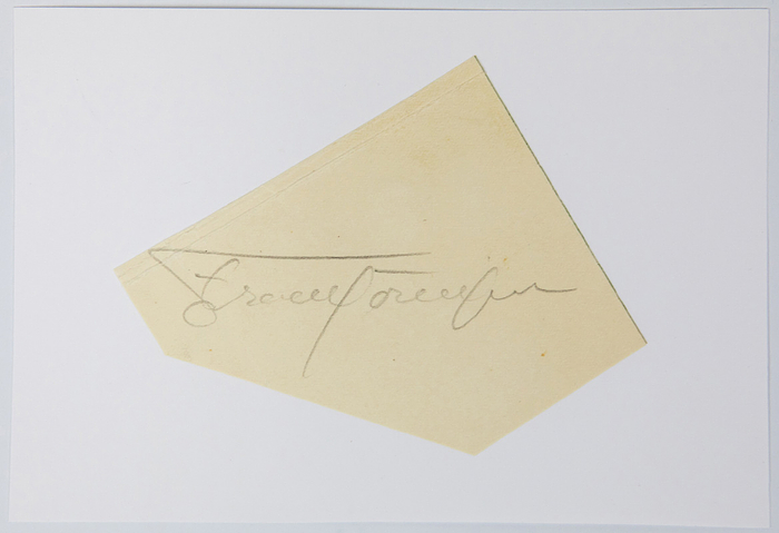 Sørensen, Frode  | (1912-1980) Blancobeleg (10,5x8 cm) mit original Signatur von Frode Sørensen (DEN). Silbermedaille im Radsport Straße Team bei den Olympischen Spielen 1932. Auf Karteikarte montiert, 15x10 cm.