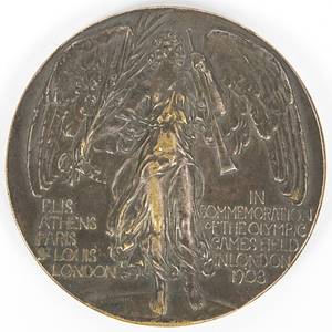 Teilnehmermedaille 1908  | Offizielle silberne Teilnehmermedaille der Olympischen Spiele 1908 „In Commemoration of the Olympic Games held in London 1908“. Von B.Mackennal. Bronze, versilbert (62 Gramm) , 5 cm. In original Box mit der Aufschrift "Olympic Games London 1908". - Bild 2