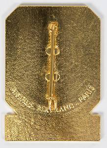 Participants Medal: Olympic Games 1968 Grenoble. - Participant badge for the 1968 Grenoble Winter Olympics: "C.O.J.O." (Comitee Organisation Jeux Olympicique/Organizing Committee - Directors). Gold-plated bronze with green enamel plaque. 5.3 x 3.6 cm. --Very nice!!! Very rare in this version with the gold finish, intended for the heads of the organizing committee!!! Ebel 1968-W-007 Condition: A - Bild 3