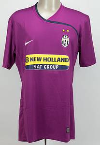 Turin, Juventus - Trikot 2008/2009  | Original match worn Torwart-Trikot von Juventus Turin mit der Rückennummer 1. Getragen von Gianluigi Buffon in einem Spiel der italienischen Serie A in der Saison 2008/2009. Seltenes Auswärts-Variante. Buffon ist Fußball Weltmeister 2006. Status:ABC. - Bild 2