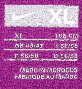  - Original match-worn goalkeeper jersey of Juventus Turin with the number 1. Worn by Gianluigi Buffon in an Italian Serie A match during the 2008/2009 season. Rare away version. Buffon is a 2006 FIFA World Cup winner. Status: ABC  --Short-sleeved goalkeeper jersey; size XL; embroidered club logo, two champion stars, and Nike logo; rubberized 'New Holland FiatGroup' advertising print; rubberized back number and player name; with Lega Calcio Serie A Tim patch; Nike. Condition: A - Bild 7