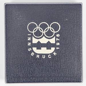 Participation Medal: Olympic Games Innsbruck 1976 - Silver plated bronze. In original presentation box. With corrosion as usual. 5 cm. Condition: B - Bild 5