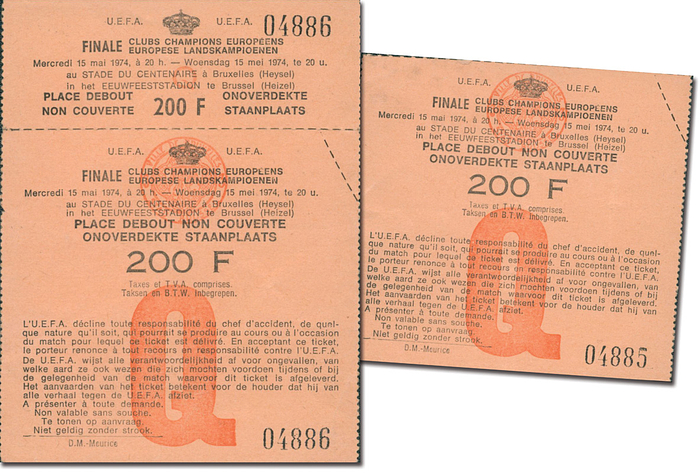 Eintrittskarte EP1974  | Zwei Tickets 1. Finale im Europapokal der Meister 1974. Bayern München - Athletico Madrid. Stade du Centenaire in Brüssel, 15.5.1974, 12x9 + 8,5x9 cm.