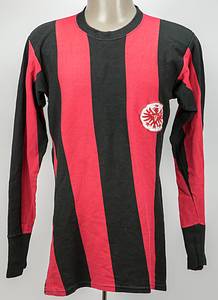 Frankfurt, Eintracht - Trikot 1971  | Original match worn Spielertrikot von Eintracht Frankfurt mit der Rückennummer 7. Getragen in einem Spiel der Fußball Bundesliga 1971/72 von Dieter Ungewitter (7 Spiele für die Eintracht in dieser Saison). Status: ABA. Museumsstück!!!. - Bild 2