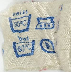 Frankfurt, Eintracht - Trikot 1971  | Original match worn Spielertrikot von Eintracht Frankfurt mit der Rückennummer 7. Getragen in einem Spiel der Fußball Bundesliga 1971/72 von Dieter Ungewitter (7 Spiele für die Eintracht in dieser Saison). Status: ABA. Museumsstück!!!. - Bild 6