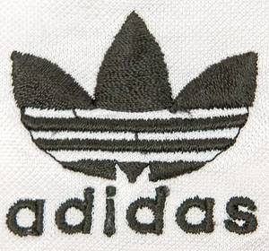 DFB - Trikot 1990  | Original match worn Spielertrikot von Deutschland mit der Rückennummer 15. Getragen von Andreas Thom am 19.12.1990 im Freundschaftsspiel gegen die Schweiz (4:0) in Stuttgart. Status:AAA. Historisches Trikot! Die deutsche Nationalmannschaft setzte iun diesem Spiel erstmals nach der Wiedervereinigung am Spieler aus der ehemaligen DDR ein. Im ersten gesamtdeutschen Länderspiel gegen die Schweiz (4:0) in Stuttgart kam Matthias Sammer als erster Spieler aus dem Osten in der Startelf der DFB-Auswahl zum Einsatz. Andreas Thom wurde in der 74. Minute gegen Sammer eingewechselt und erzielte gleich in 75.Minute das erste Tor eines ehemaligen DDR Nationalspielers in einer gesamtdeutschen Mannschaft zum 3:0. Thom war somit der zweite ehemalige DDR-Spieler der zum Einsatz kam!. - Bild 5