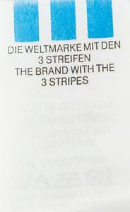 DFB - Trikot 1990  | Original match worn Spielertrikot von Deutschland mit der Rückennummer 15. Getragen von Andreas Thom am 19.12.1990 im Freundschaftsspiel gegen die Schweiz (4:0) in Stuttgart. Status:AAA. Historisches Trikot! Die deutsche Nationalmannschaft setzte iun diesem Spiel erstmals nach der Wiedervereinigung am Spieler aus der ehemaligen DDR ein. Im ersten gesamtdeutschen Länderspiel gegen die Schweiz (4:0) in Stuttgart kam Matthias Sammer als erster Spieler aus dem Osten in der Startelf der DFB-Auswahl zum Einsatz. Andreas Thom wurde in der 74. Minute gegen Sammer eingewechselt und erzielte gleich in 75.Minute das erste Tor eines ehemaligen DDR Nationalspielers in einer gesamtdeutschen Mannschaft zum 3:0. Thom war somit der zweite ehemalige DDR-Spieler der zum Einsatz kam!. - Bild 7