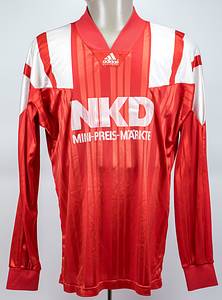 Sorry, no english description is available. ...  -  Condition: A-.....Trikot langarm; Größe ca. 7/8;  adidas-Logo gummiert; Werbeaufschrift 'NKD Mini-Preis-Märkte' geflockt; Rückennummer geflockt; adidas. - Bild 2