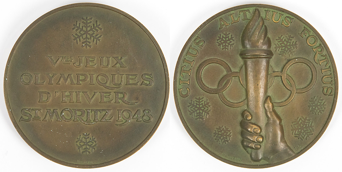 Siegermedaille 1948  | Bronzemedaille für den 3.Platz bei den Olympischen Winterspielen St.Moritz 1948 mit der Aufschrift  „Vmes Jeux Olympiques d'hiver St.Moritz 1948" Bronze, Hersteller: Hugueni, 6 cm.