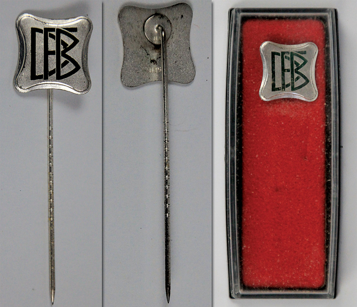  - DFB (German Football Association) - Merit Badge for German national player Matthias Herget. Silver, green enamel (stamped 835), 1.7 x 1.7 cm. Circa 1984. In original box. --Matthias Herget was presumably awarded this pin to mark his 25th international appearance for the DFB (German Football Association). The consignor received this item directly from Matthias Herget's collection. Condition: A