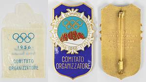 Teilnehmerabzeichen 1956  | Olympische Winterspiele Cortina d´Ampezzo 1956. Offizielles Teilnehmerabzeichen mit der Aufschrift "Comitato Organizzatore" (Organisationskomittee). Bronze, vergoldet, farbig emailliert, 5,3x3,2. Mit original Papiertüte mit dem Aufdruck "Comitato Organizzatore" !!. - Bild 5