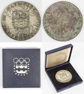 Participation Medal: Olympic Games Innsbruck 1976 - Silver plated bronze. In original presentation box. With corrosion as usual. 5 cm. Condition: B - Bild 6