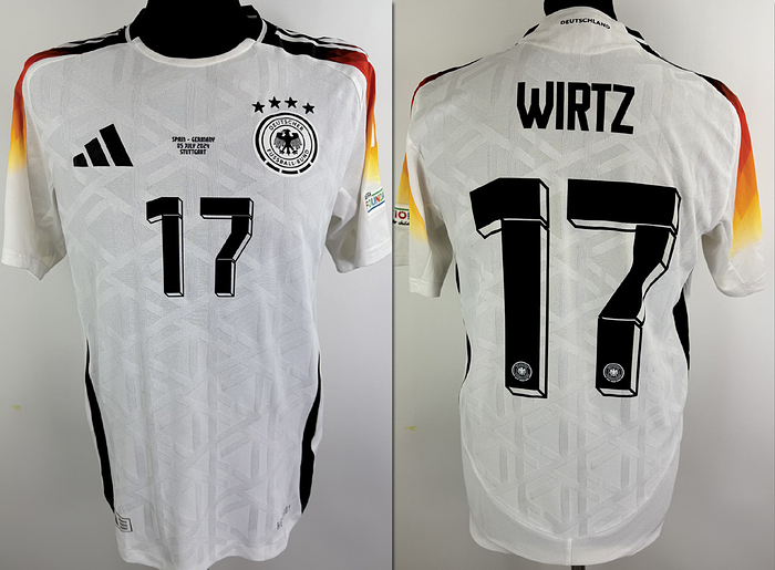 DFB - Trikot 2024 EM  | Original match issued DFB Spielertrikot mit der Nummer 17 von Florian Wirtz. Vorbereitet für das Spiel gegen Spanien am 05.07.2024 in Stuttgart.Trikot stammt aus der Sammlung eines ehemaligen DFB-Mitarbeiters.StatusAAB.