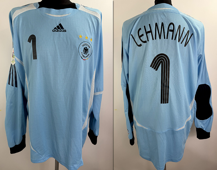 DFB  - Trikot 2006 WM  | Original match worn DFB Spielertrikot mit der Nummer 1 von Jens Lehmann. Getragen in einem Spiel wärhrend der Fußball - Weltmeisterschaft 2006  in Deutschland. Ungewaschen. Status ABB.