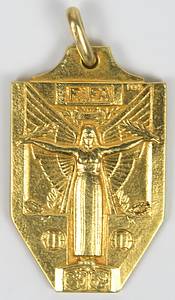 1Siegermedaille WM1954  | Offizielle Siegermedaille der FIFA für die deutsche Mannschaft für den 1.Platz bei der 5.Fußball-Weltmeisterschaft 1954 in der Schweiz. „Championat du Monde Coupe Jules Rimet Suisse 1954" Gold (gestempelt, 750er Gold.  Hersteller: "PEKA"), 3,6x2,3 cm. Im original Pappetui mit goldgeprägtem Deckel und Pappscharnier (5,5x5,5x1,4 cm). Persönliches Exemplar von Werner Liebrich. MUSEUMSSTÜCK!. - Bild 3