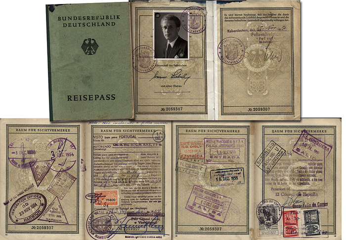 Reisepass Werner Liebrich  | Original Reisepass von Werner Liebrich mit Lichtbild und original Signatur von Werner Liebrich. 40 Seiten Karton, 15x10,5 cm. Erstaustellung 15.11.1951. Letzter Eintrag 1961. Museumsstück!