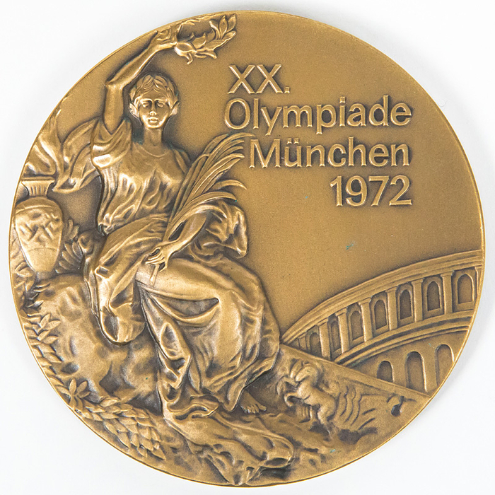 Siegermedaille 1972  | Bronze-Siegermedaille XX.Olympiade München 1972. (Entwurf von G.Cassioli und G.Marcks). Bronze, 6,6 cm