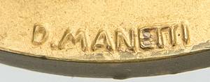 - FIFA World Cup 1934. Participation Medal: Official participant's medal for the 1934 FIFA World Cup in Italy, awarded to the Czech national footballer Jirí Sobotka—also known as Georges Sobotka (1911–1994)—bearing the inscription "Campionato Mondiale di Calcio. FIFA FIGC Italia Maggio - Giugno 1934 XIIe" and the engraved name "G. Sobotka Cecoslovaccia." Designer: "D. Manetti." Sobotka played in the final match against Italy! Bronze, 5 cm. Housed in its original case!! The consignor received this medal directly from Sobotka's estate!  --Participant medals featuring a player's name engraving are extremely rare! The original presentation case is almost impossible to find! Jiri Sobotka—also known as Georges Sobotka (1911–1994)—earned a total of 23 international caps for Czechoslovakia. He won the national championship six times with Slavia Prague and claimed the Mitropa Cup in 1938. In 1946, he moved to Switzerland, where he served as player-coach for FC La Chaux-de-Fonds, winning the league title five times. He subsequently joined Feyenoord Rotterdam as head coach in 1959, leading the team to the Dutch championship in 1961. Condition: A - Bild 4