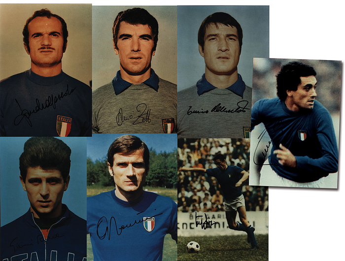 Italien 1970 WM  | 7 große Farbreprofotos mit Original-Signaturen von Spielern der italienischen Mannschaft die bei der Fußball - Weltmeisterschaft 1970 Vize - Weltmeister wurde:
