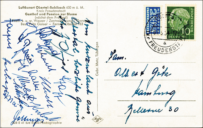 Nationalmannschaft 1954  | Grüße von Jupp Posipal mit der Nationalmannschaft am 7.5.1954 aus Obertal kurz vor der Fußball - Weltmeisterchaft 1954!. Mit 14 Originalsignaturen der deutschen Spieler. Mit Laband, Pfaff, Posipal, Erhardt, Bauer, Harpers, Morlock, F.Walter, Herberger, Schäfer, Mai, Gottinger, Kubsch und Klodt! 14x9 cm.