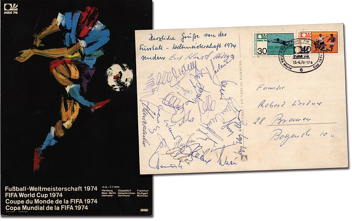  - Colour postcard with official poster of the World Cup 1974. With 26 original signatures of German World Champions of 1974. 21 x 14.5 cm Condition: A-