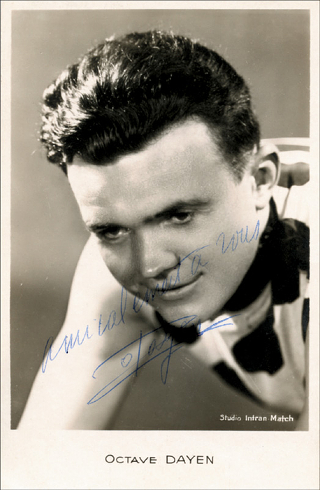  - Black-and-white autograph card with original signature of French racing cyclist Octave Dayen (1904-1987). He was  world champion in the amateurs' road race 1926 and winner of the six days races in 1929 and 1930. 13.9x9 cm. Glue residue on rear. Condition: A-B