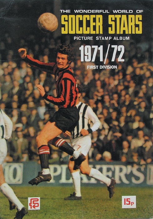  - English Sticker Album: FKS 1971. First Division 1971-72. Very rare English Album with players short biographies and teams. Complete with 345 m/c stickers on 24 pages. 24x34 cm (ENGLISH). Condition: C