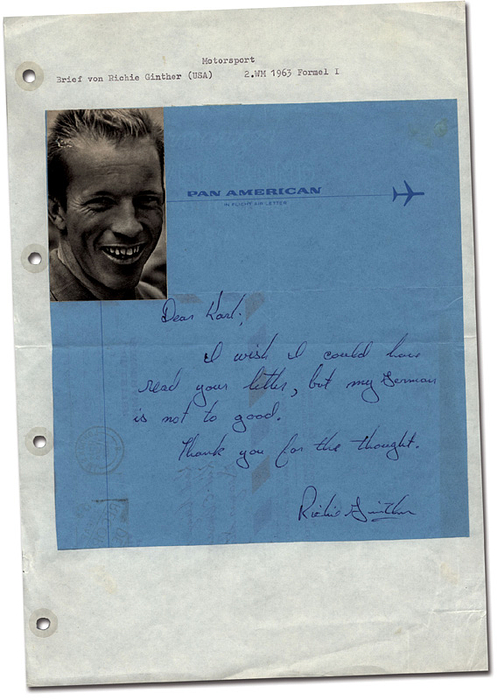 Grand Prix Autograph. Richie Ginther - (1930–1989) Original handwritten letter with original signature by Richie Ginter (USA), featuring a mounted black-and-white magazine photograph. Racing driver; 1 Formula 1 Grand Prix victory. 19 x 18 cm. Condition: B-