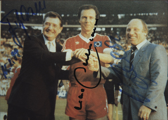 Beckenbauer / Seeler / Walter  | S/W-Reprofoto der bereits verstorbenen drei Ehrenspielführer deutschen Nationalmannschaft Franz Beckenbauer, Uwe Seeler und Fritz Walter. 17,5x12,5 cm.